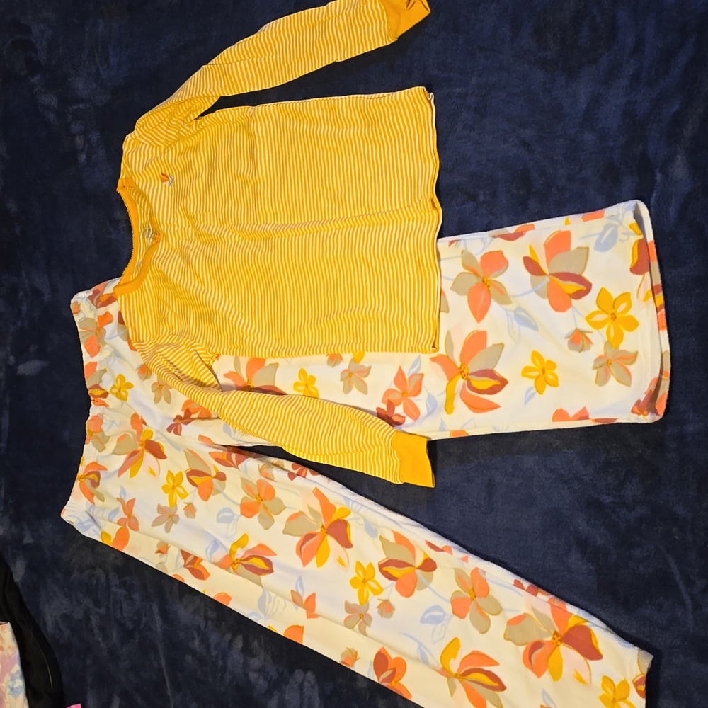 Girls pajama set